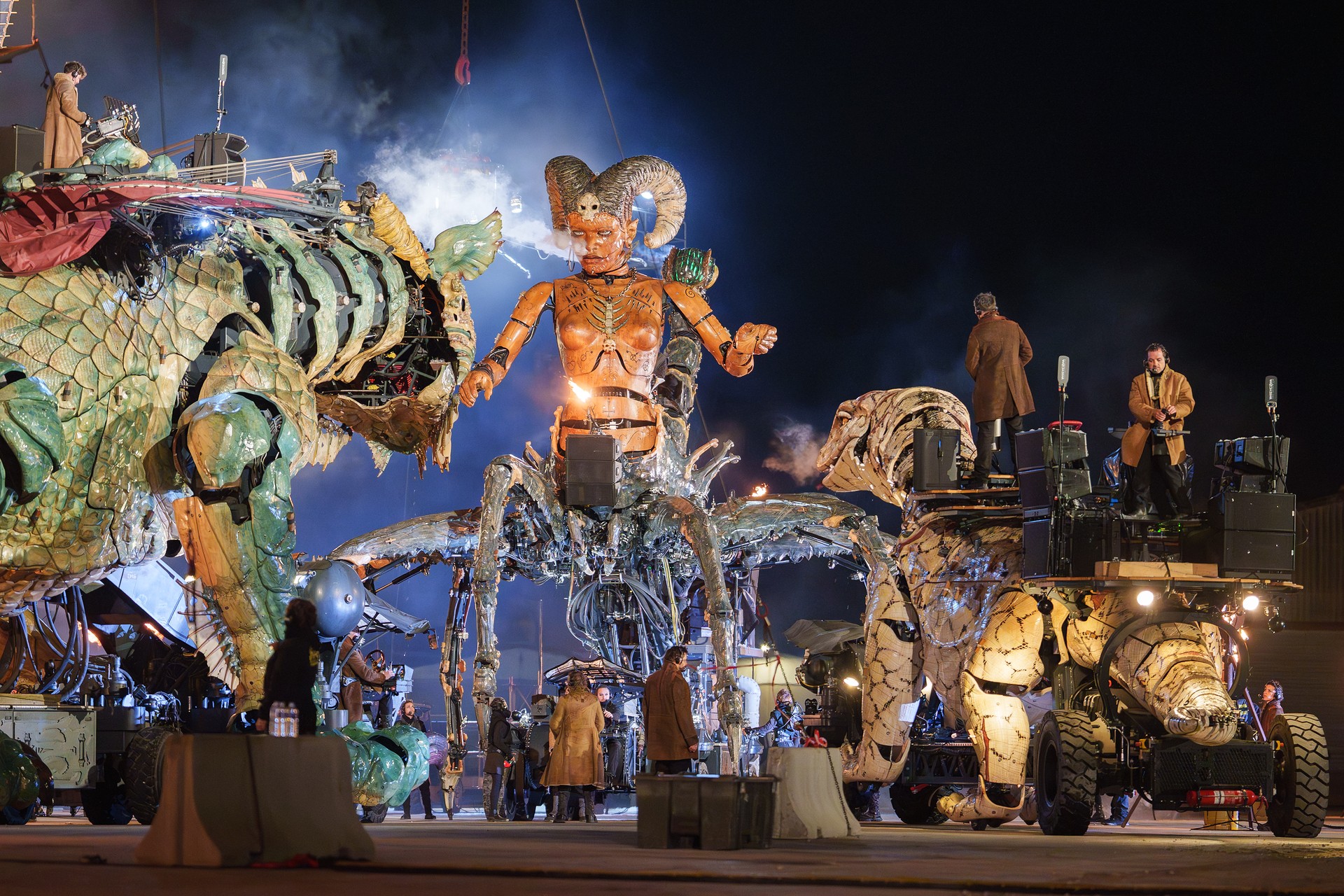 Le Dragon, le Varan affrontent la gardienne des Ténèbres